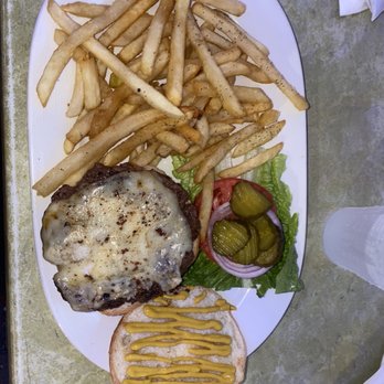 Opera House - Sports Bars Near Me - Miami, Florida