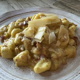 Gnocchi... my friend asked for Carbonara, which is not on the menu. Gnocchi... my friend asked for Carbonara, which is not on the menu.