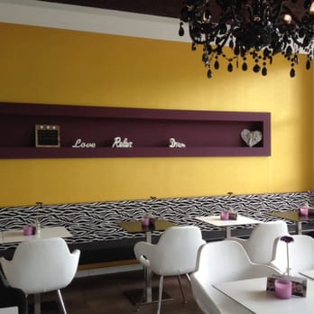 Claudia's Eis Cafe Lounge - Ice Cream & Frozen Yogurt Near Me - Melbeck, NI