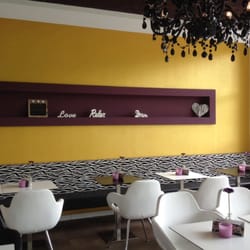 Claudia's Eis Cafe Lounge