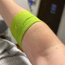 Complete Care Southlake - 7 different failed IV's. Incompetent nursing skills.