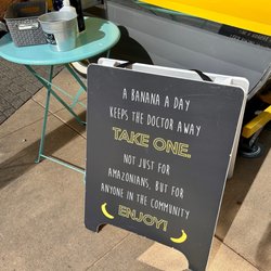Amazon Community Banana Stand - Free banana?! Yes please!