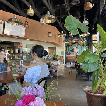 Chaiwale & Co. - Inside Chaiwale - Cafes Near Me - Orange, California