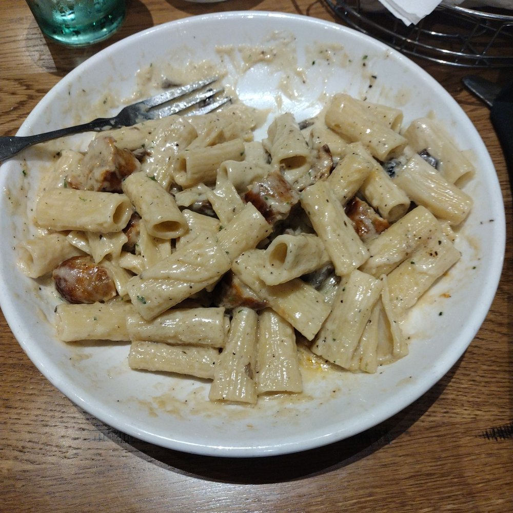 Olive Garden Italian Restaurant - Creamy mushroom - Italian Near Me - Memphis, Tennessee Olive Garden Italian Restaurant - Creamy mushroom - Italian Near Me - Memphis, Tennessee