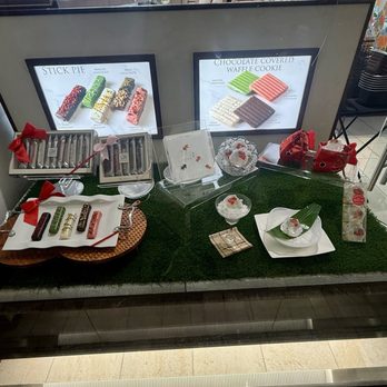 K.Minamoto - Desserts Near Me - Honolulu, Hawaii