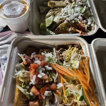 Tlacuaches 808 - Mexican Near Me - Honolulu, Hawaii