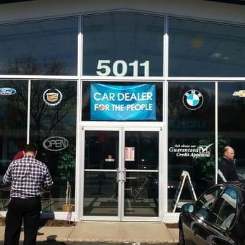Bristol Motor Cars - huge showroom - Car Dealers Near Me - Bristol, Pennsylvania Bristol Motor Cars - huge showroom - Car Dealers Near Me - Bristol, Pennsylvania