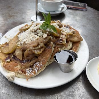 Alcove Café & Bakery - Apple pie pancakes - Bakeries Near Me - Los Angeles, California Alcove Café & Bakery - Apple pie pancakes - Bakeries Near Me - Los Angeles, California