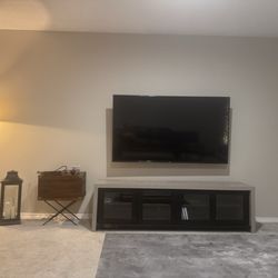 Nerd Herd - Tv mounting job