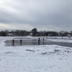 Fulton Pond and Park - Ice hockey & skating on Fulton pond.