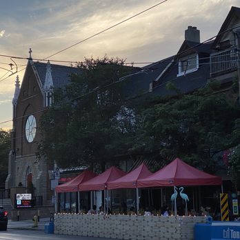 Bar Vendetta - Exterior on Dundas West - Italian Near Me - Toronto, Ontario