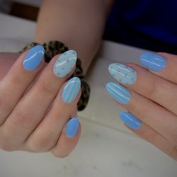 Nail Lounge