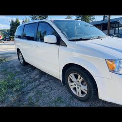 Gamar Delivery Services - Van
