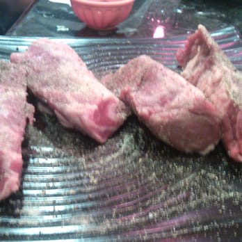 Well Done Cooking Classes - seasoning the short rib - Cooking Classes Near Me - Houston, Texas Well Done Cooking Classes - seasoning the short rib - Cooking Classes Near Me - Houston, Texas