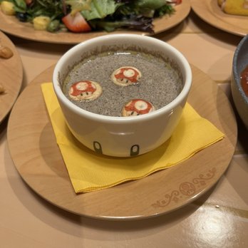 Toadstool Cafe - Super mushroom soup - Cafes Near Me - Universal City, California
