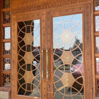 Joummar Middle Eastern - a wooden door with decorative glass - Middle Eastern Near Me - Mississauga, Ontario Joummar Middle Eastern - a wooden door with decorative glass - Middle Eastern Near Me - Mississauga, Ontario