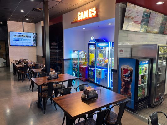 Mountain Mike's Pizza by null