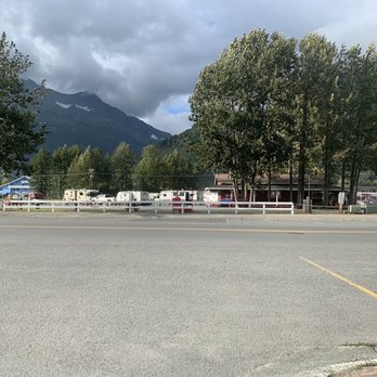 Bearpaw Camper Park - From near the docks - Campgrounds Near Me