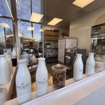 Bacio di Latte - Gelato Near Me - Huntington Beach, California Bacio di Latte - Gelato Near Me - Huntington Beach, California
