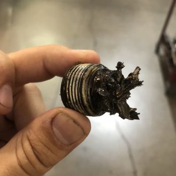 Independence Car Service - Rear differential drain plug accumulated a lot metal shavings - Auto Repair Near Me - Mountain View, California Independence Car Service - Rear differential drain plug accumulated a lot metal shavings - Auto Repair Near Me - Mountain View, California