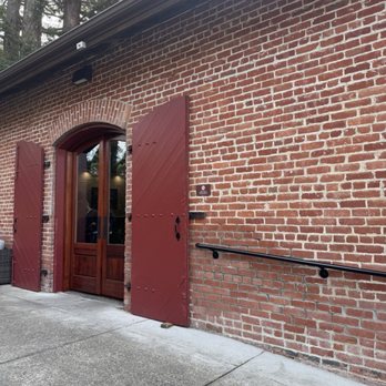 Korbel Champagne Cellars - Tasting room entrance - Wineries Near Me - Guerneville, California Korbel Champagne Cellars - Tasting room entrance - Wineries Near Me - Guerneville, California