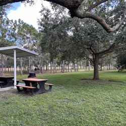 Suseda Park - Picnic table