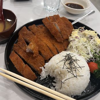 Kawawa Japanese Restaurant - Sushi Bars Near Me - Burnaby, British Columbia