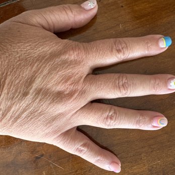 Miracle Nails & Bar - Nail Salons Near Me - Monrovia, California