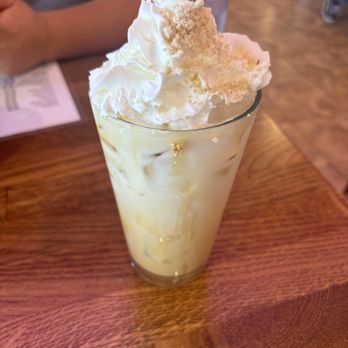 Madres Brunch - Breakfast & Brunch Near Me - Placentia, California