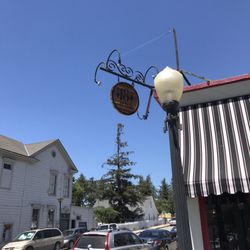 18th Barrel Tasting Room
