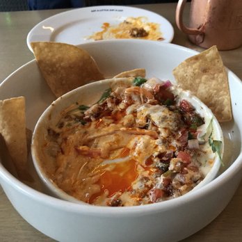 Earls Kitchen + Bar - Cocktail Bars Near Me - Plano, Texas