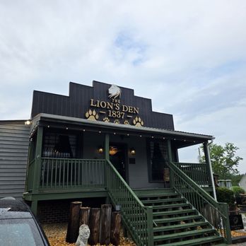The Lions Den 1837 - Steakhouses Near Me - Mineral, Virginia