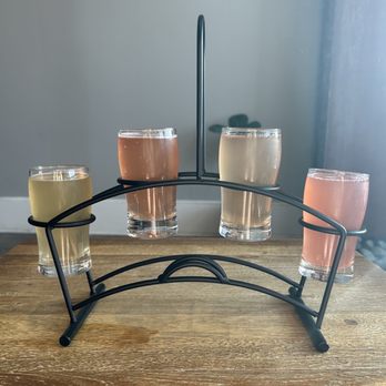 Flower Crown Kombucha - Kombucha flight - Coffee & Tea Near Me - Tampa, Florida