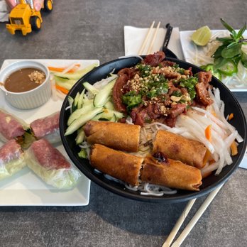 Pho & Beyond - N3. Vermicelli bowl A1. Spring Roll - Vietnamese Near Me - Las Vegas, Nevada