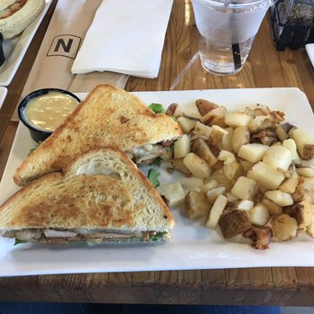 Daily Jam - Breakfast & Brunch Restaurant - Grilled chicken sandwich and potatoes - New American Near Me - Tempe, Arizona Daily Jam - Breakfast & Brunch Restaurant - Grilled chicken sandwich and potatoes - New American Near Me - Tempe, Arizona