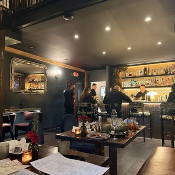 Château - Cocktail Bars Near Me - Walnut Creek, California Château - Cocktail Bars Near Me - Walnut Creek, California
