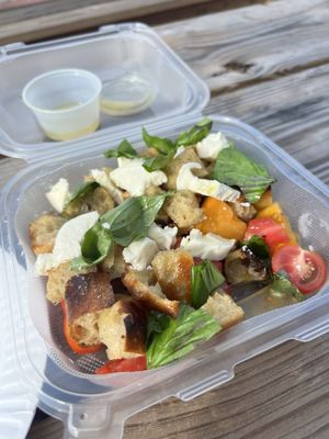 Lo Mo Pizzeria by null