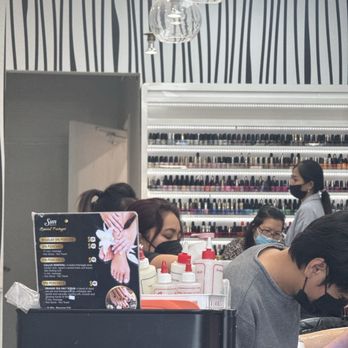 Sun Nails - Wide selection of gel colors - Nail Salons Near Me - Los Angeles, California Sun Nails - Wide selection of gel colors - Nail Salons Near Me - Los Angeles, California