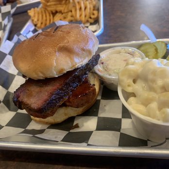 Route 60 Barbecue Market - The 'Texan' Sandwich - Barbeque Near Me - Williamsburg, Virginia