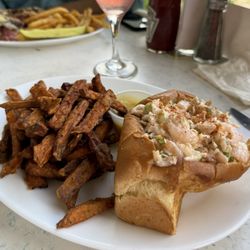 Seneca Harbor Station - Seafood Roll with Sweet Potato Fries