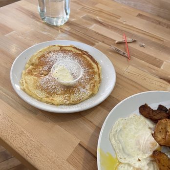 Rooster - Downtown - Pancakes - Creperies Near Me - St. Louis, Missouri