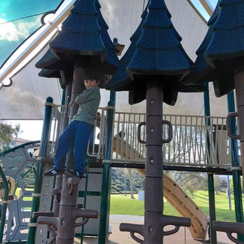 Mountain Gate Park - Climbing trees - Parks Near Me - Corona, California Mountain Gate Park - Climbing trees - Parks Near Me - Corona, California