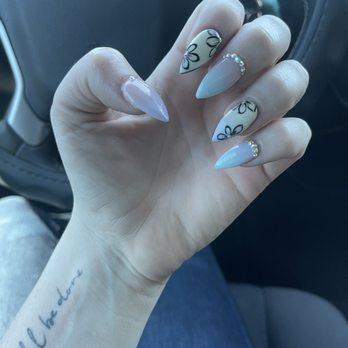 Sun Nails and Spa - Nail Salons Near Me - Northridge, California