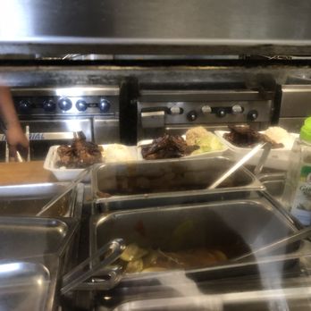 Joe's Grill Express - Assemble line of food! - American Near Me - Honolulu, Hawaii