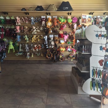 Three Dog Bakery - Toys, Leashes, Bathing Essentials, and miscellaneous - Pet Stores Near Me - Fort Worth, Texas