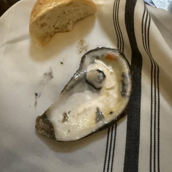 Catch Seafood Bar And Grill - Oyster - didn't clean them well and they were a bit old/stale non fresh. Good texture but had that astringent medium old oyster aftertaste - Seafood Near Me - Paso Robles, California Catch Seafood Bar And Grill - Oyster - didn't clean them well and they were a bit old/stale non fresh. Good texture but had that astringent medium old oyster aftertaste - Seafood Near Me - Paso Robles, California