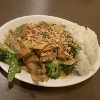 Duc's Vietnamese - 10/3/22: $14.25 coconut curry with vegetables (deep fried tofu). Tasted ok, but salty. 3 stars. - Vietnamese Near Me - Woodbury, Minnesota