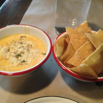 BAR Ama - Chips and Tex-Mex queso with avocado, sour cream and salsa - Tex-Mex Near Me - Los Angeles, California