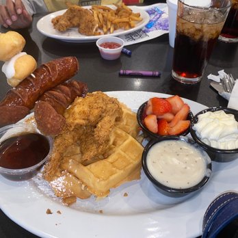 Maple Leaf Diner - Country Sausage Waffle - American Near Me - Dallas, Texas Maple Leaf Diner - Country Sausage Waffle - American Near Me - Dallas, Texas