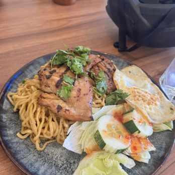 Thanh Thanh Cafe - Garlic noodles with chicken - Vietnamese Near Me - San Francisco, California Thanh Thanh Cafe - Garlic noodles with chicken - Vietnamese Near Me - San Francisco, California